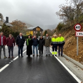 Renovación de la carretera LE-5101 entre Vega de Valcarce y Villasinde por 1,47 millones