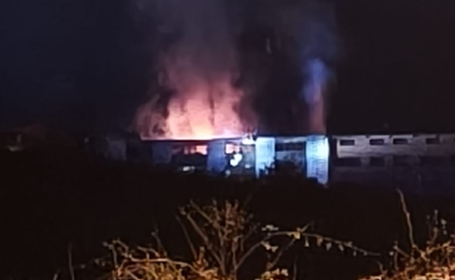 Incendio nave Montearenas