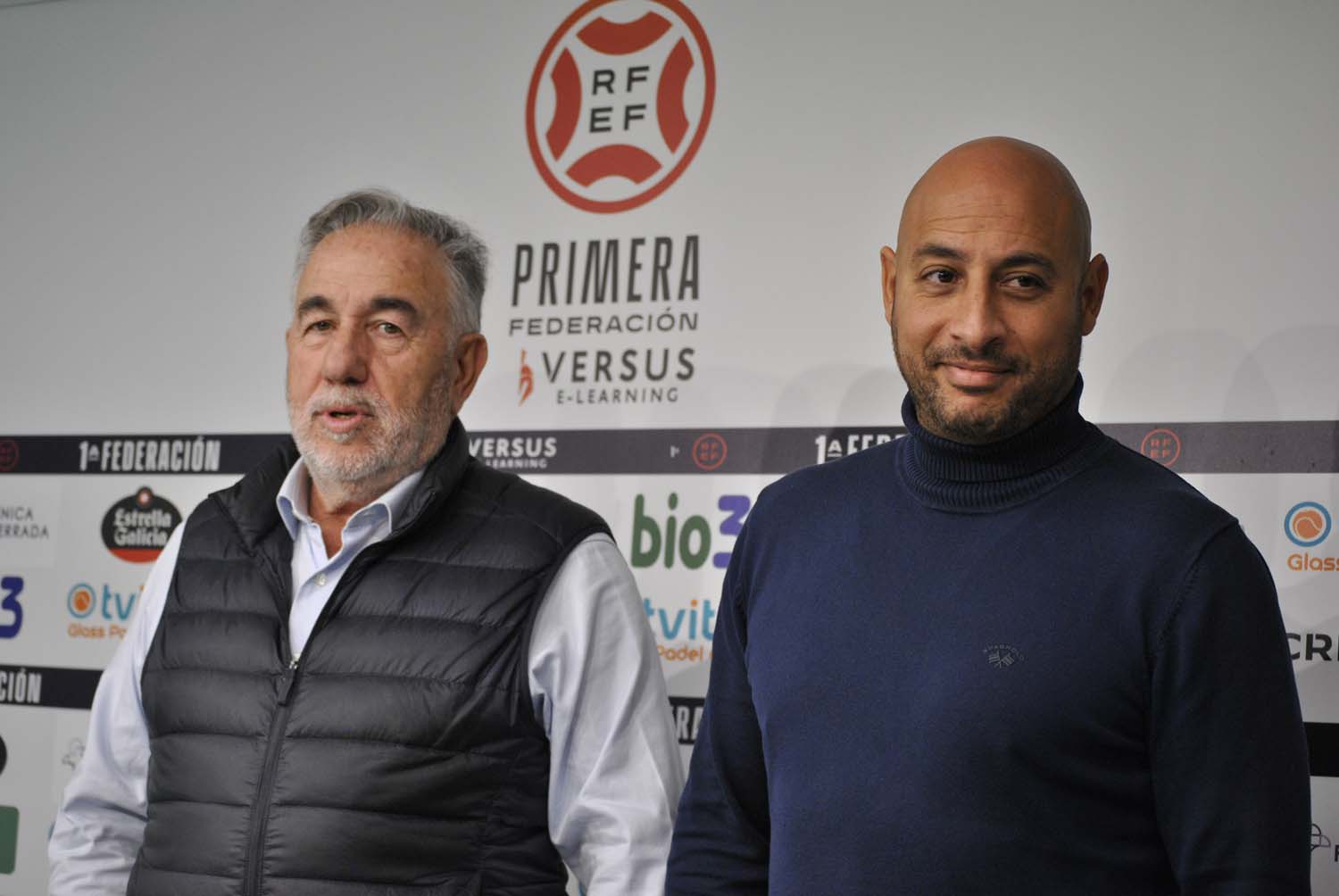 Presentación de Mehdi Nafti como entrenador junto al presidente de la Ponferradina (4)