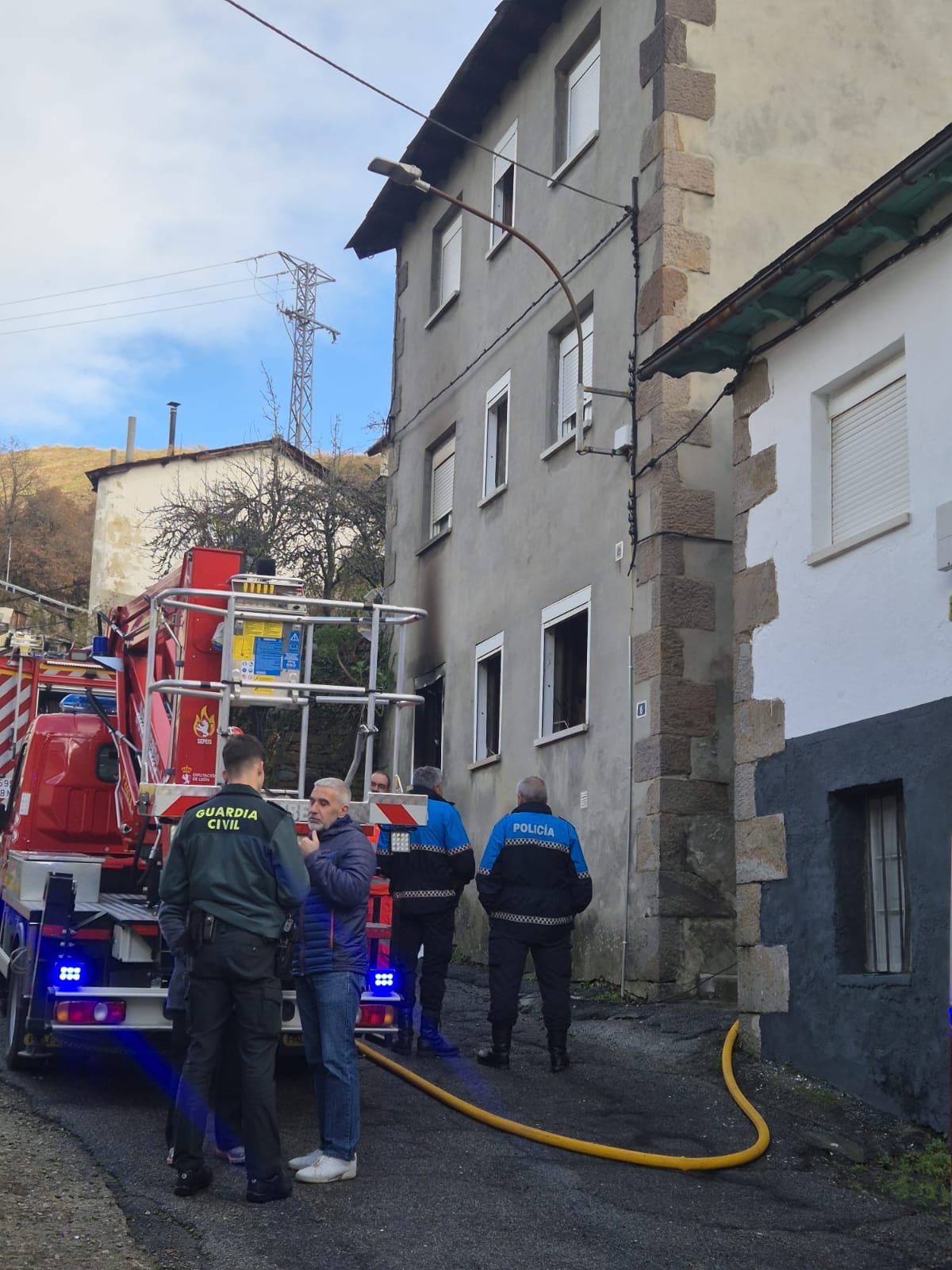 Incendio en Caboalles (1)