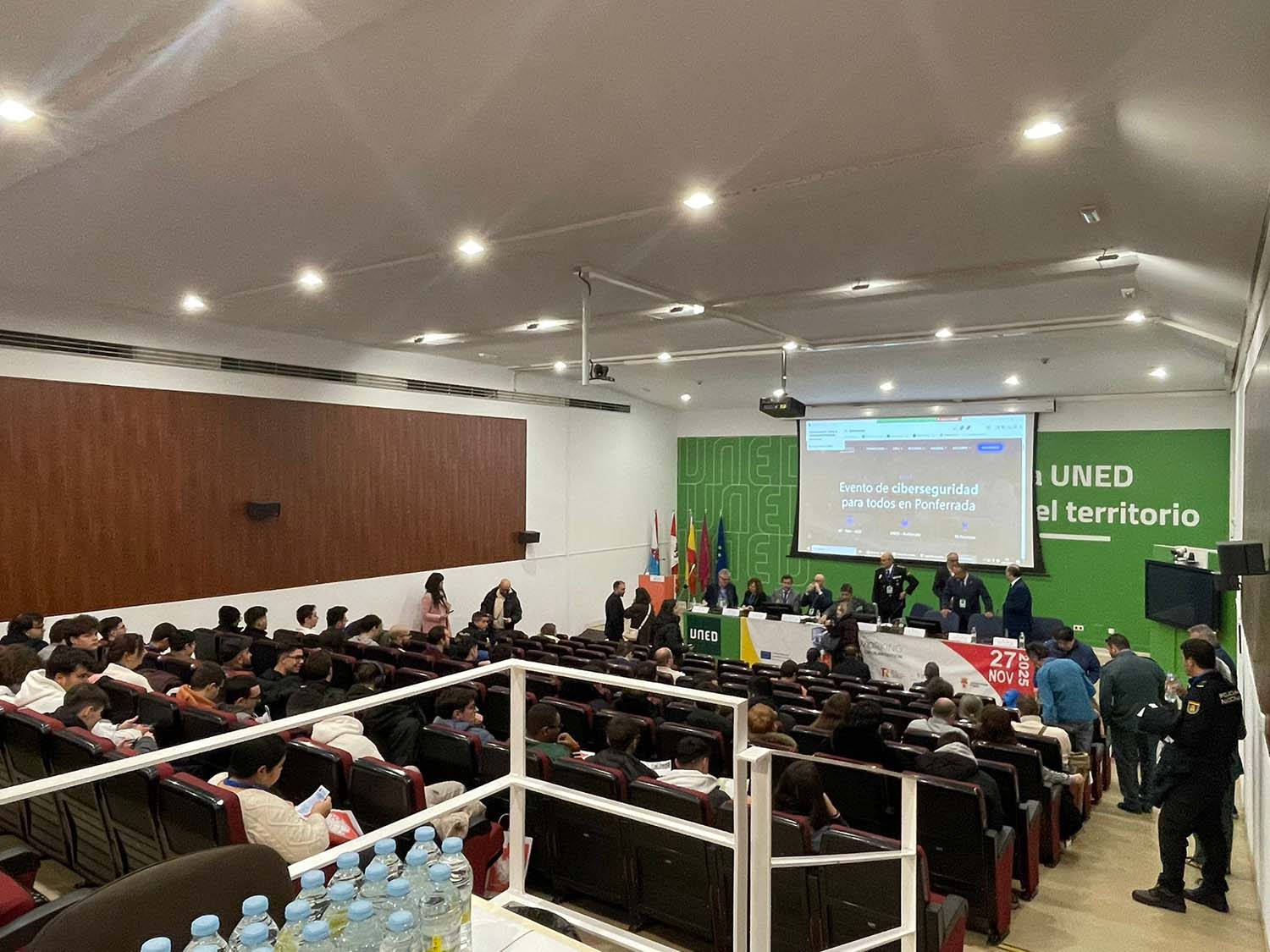 Cyberworkin en la UNED de Ponferrada