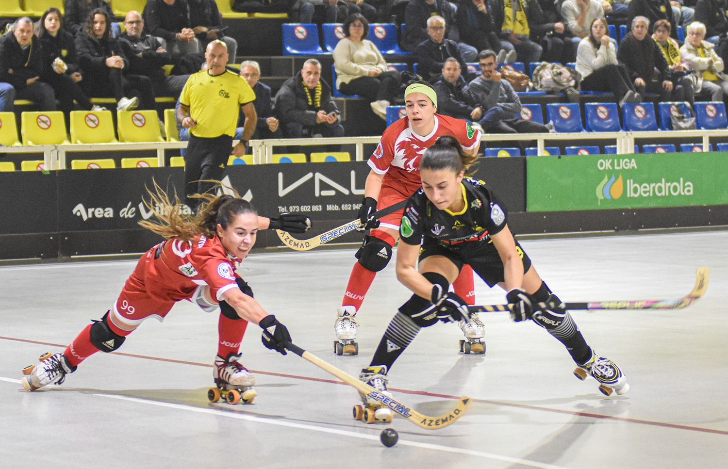 El Vila-sana Coop. D’Ivars pone fin a la racha de un buen Bembibre Hockey