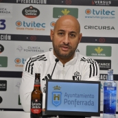 El nuevo entrenador de la Ponferradina, Mehdi Nafti