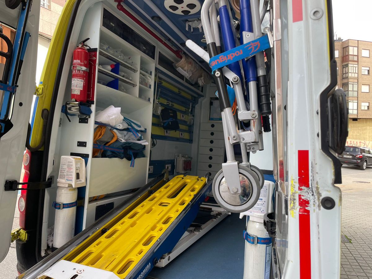 ambulancia abierta (2)