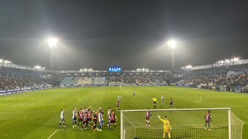 Encuentro entre Ponferradina y Arenas