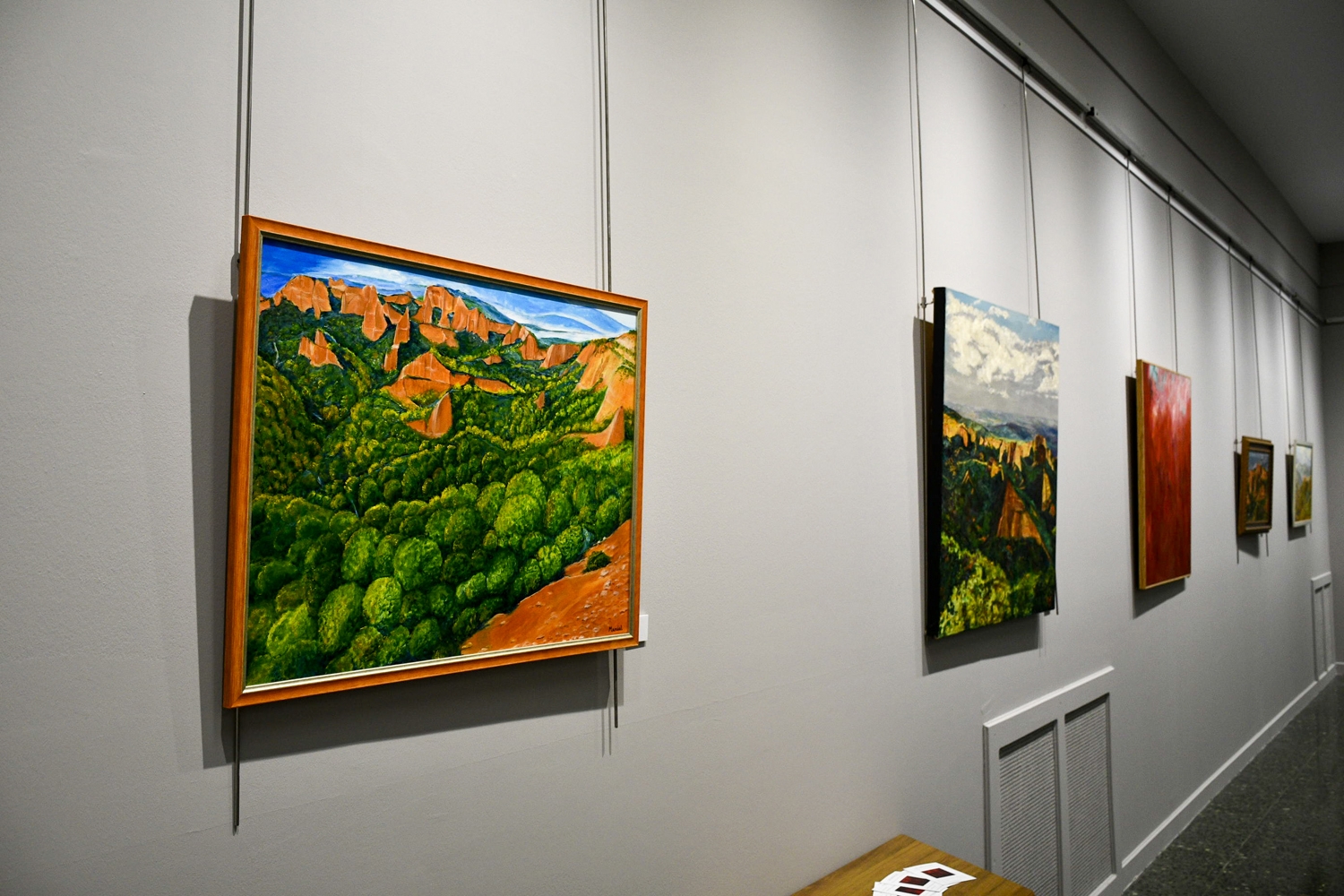 Inauguración exposición colectiva de pintura y escultura dedicada a Las Médulas (6)