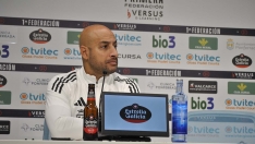 Mehdi Nafti en rueda de prensa Mehdi Nafti en rueda de prensa