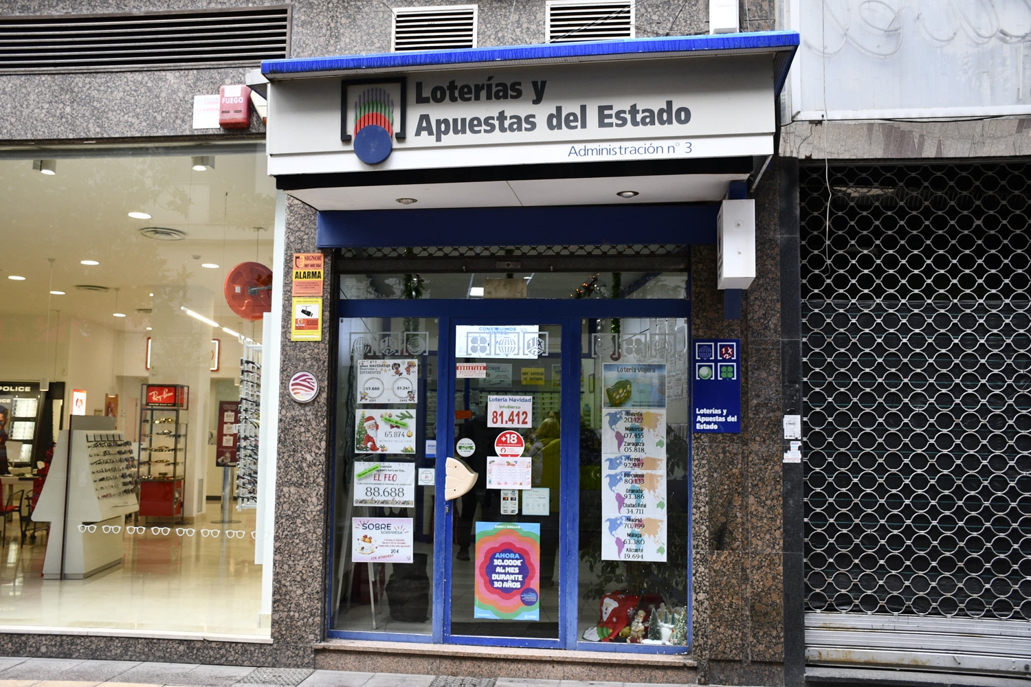 Loteria de Navidad en Administración 3 (6) Loteria de Navidad en Administración 3 (6)