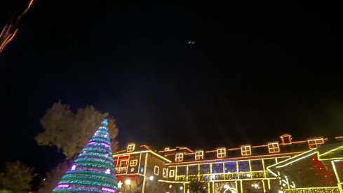 Encendido de las luces de Navidad del Palacio de Canedo (21) Encendido de las luces de Navidad del Palacio de Canedo (21)