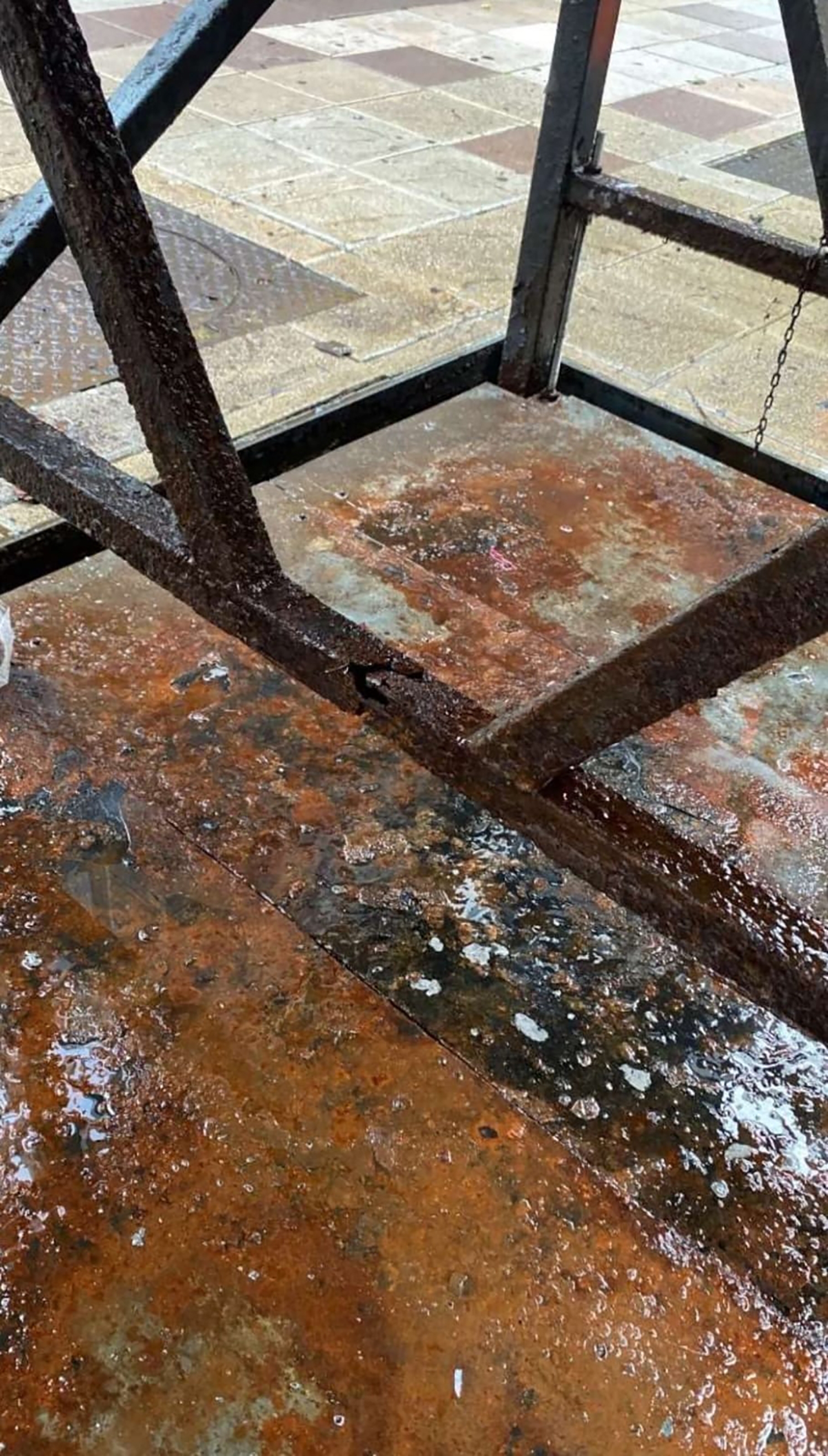 Estado de los contenedores soterrados de Ponferrada 2 Estado de los contenedores soterrados de Ponferrada 2