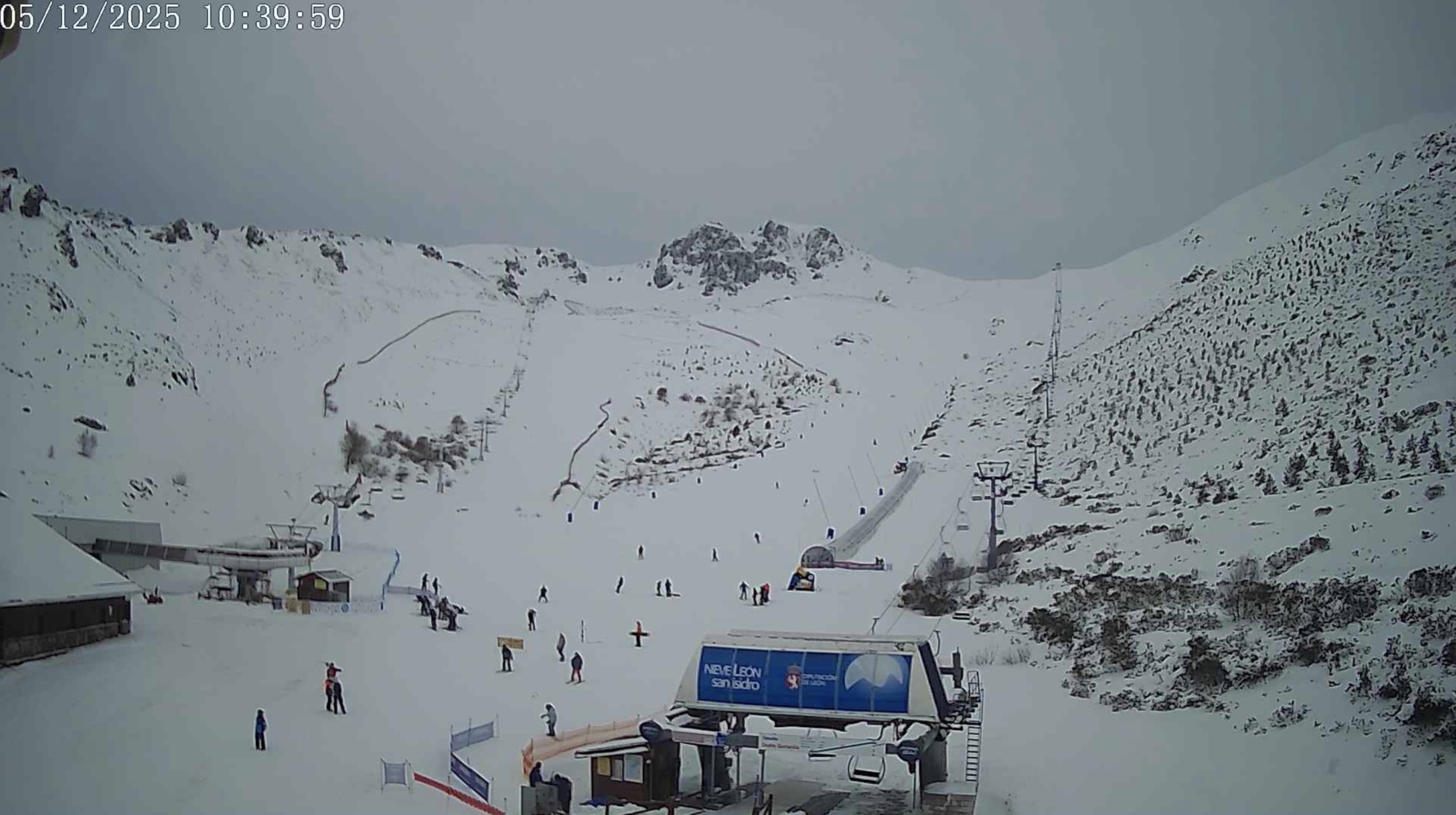 La Estación de San Isidro inaugura la temporada invernal con 6,1 km esquiables La Estación de San Isidro inaugura la temporada invernal con 6,1 km esquiables