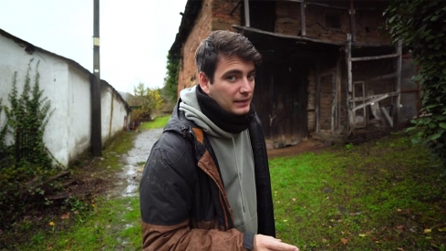 De Barcelona al Bierzo: La aventura de una joven pareja para transformar una casa abandonada en su futuro hogar