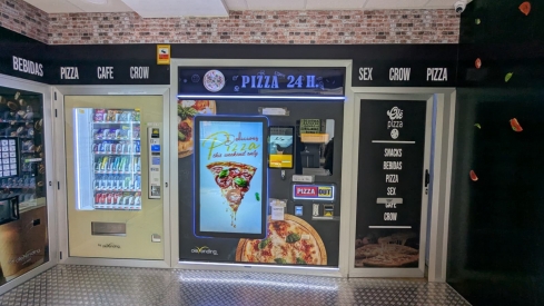 Máquinas expendedoras de comida caliente, ubicada en la calle Mateo Garza de Ponferrada