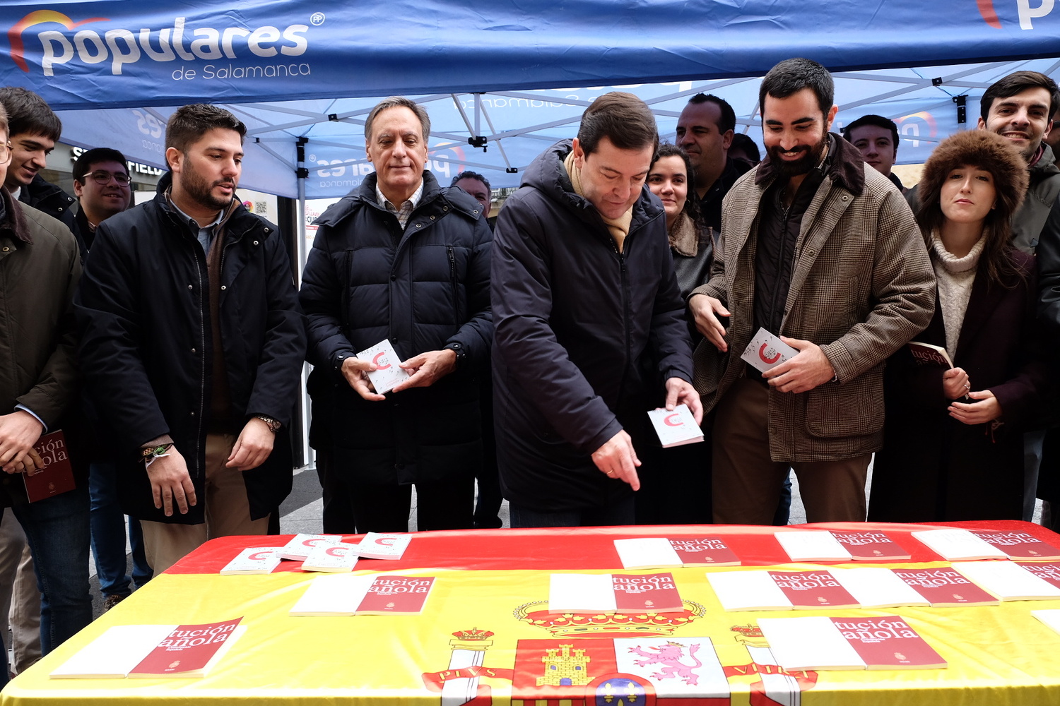 El presidente del PPCyL participa en un acto por el Día de la Constitución Española en Salamanca | Jesús Formigo / ICAL 