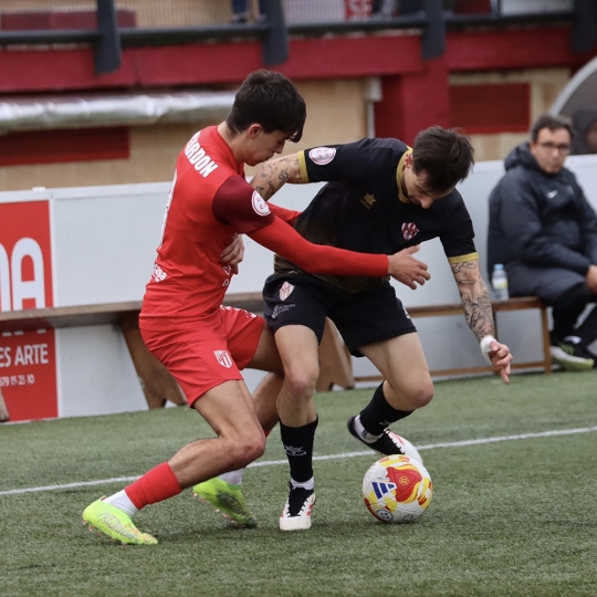 El Atlético Bembibre se aleja de los primeros puestos tras perder en Santa Marta de Tormes El Atlético Bembibre se aleja de los primeros puestos tras perder en Santa Marta de Tormes
