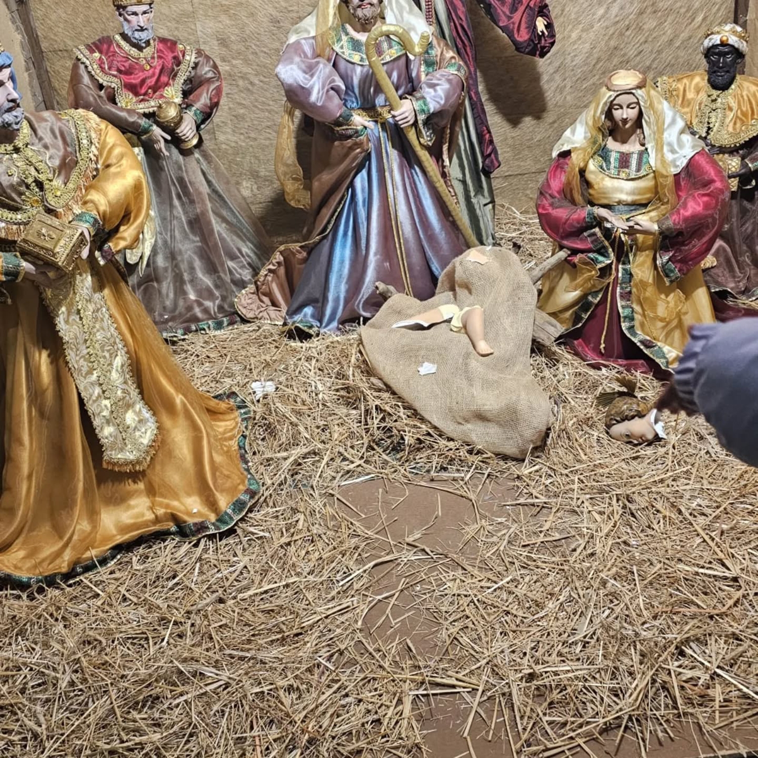 Destrozo del portal de Belén de Bembibre 2