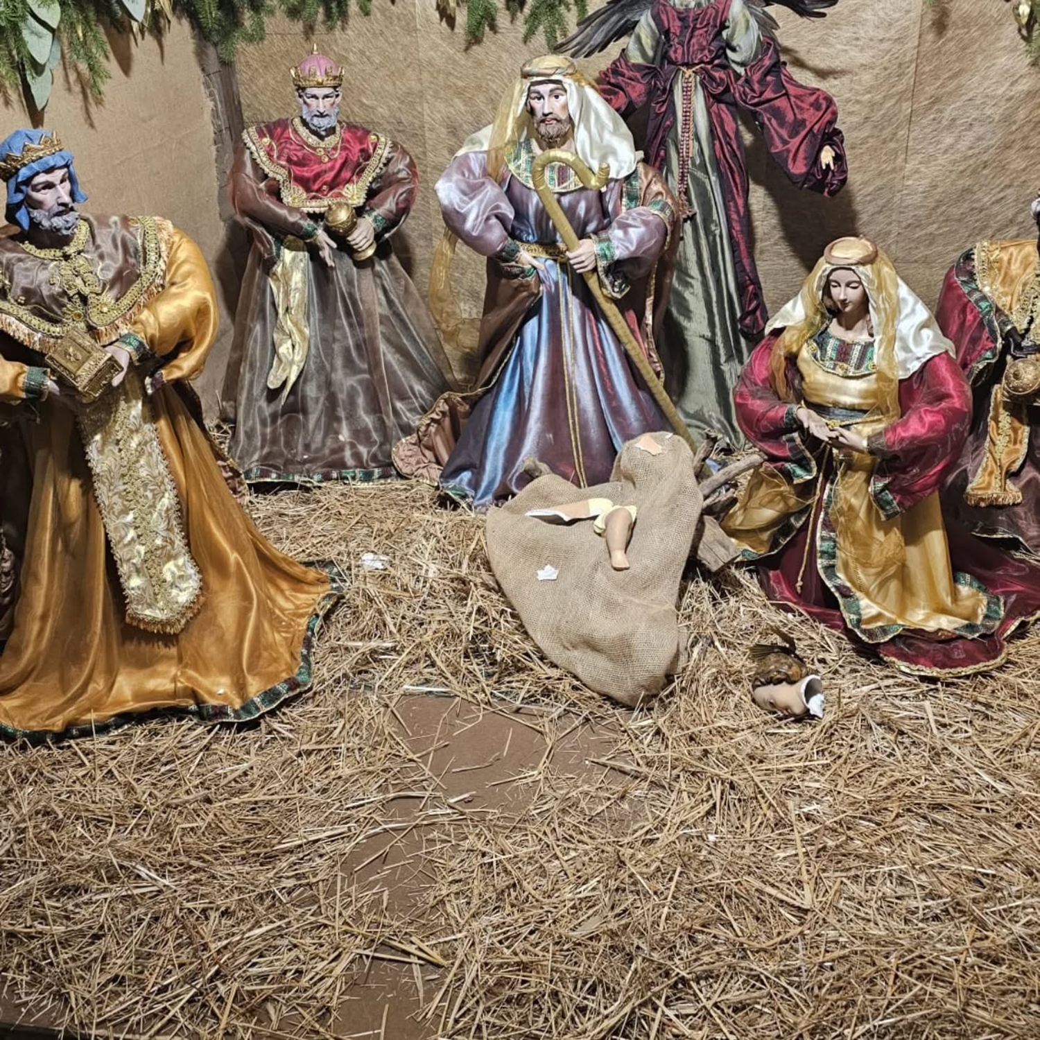 Destrozo del portal de Belén de Bembibre 3