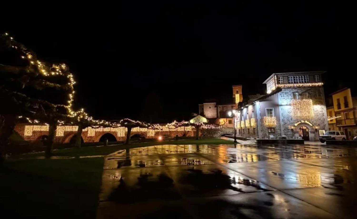 Luces de Navidad de Ponferrada (4) Luces de Navidad de Ponferrada (4)