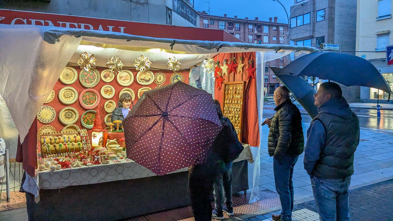 Fiesta de Navidad en la avenida de La Puebla (8) Fiesta de Navidad en la avenida de La Puebla (8)