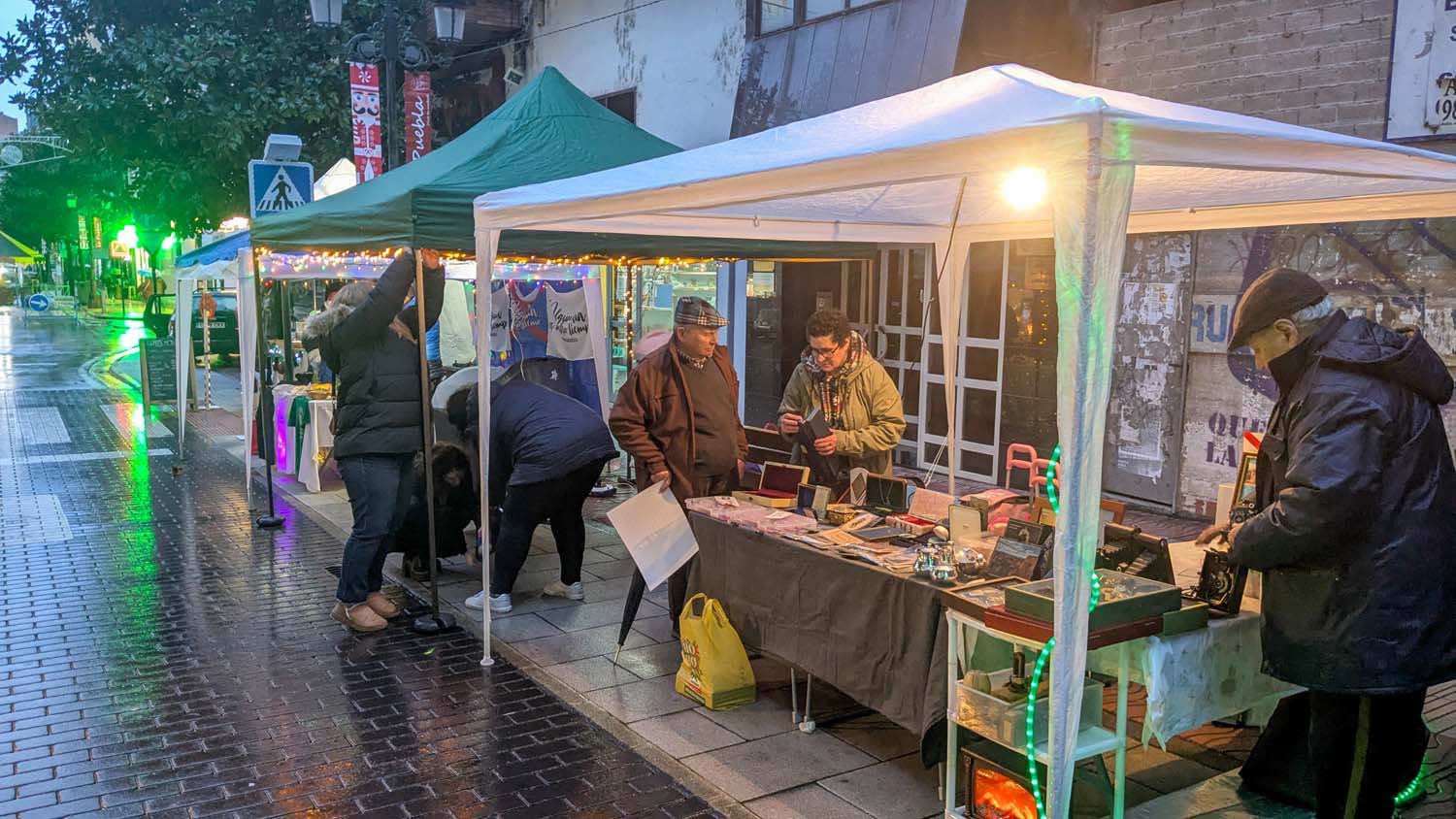 Fiesta de Navidad en la avenida de La Puebla (6) Fiesta de Navidad en la avenida de La Puebla (6)