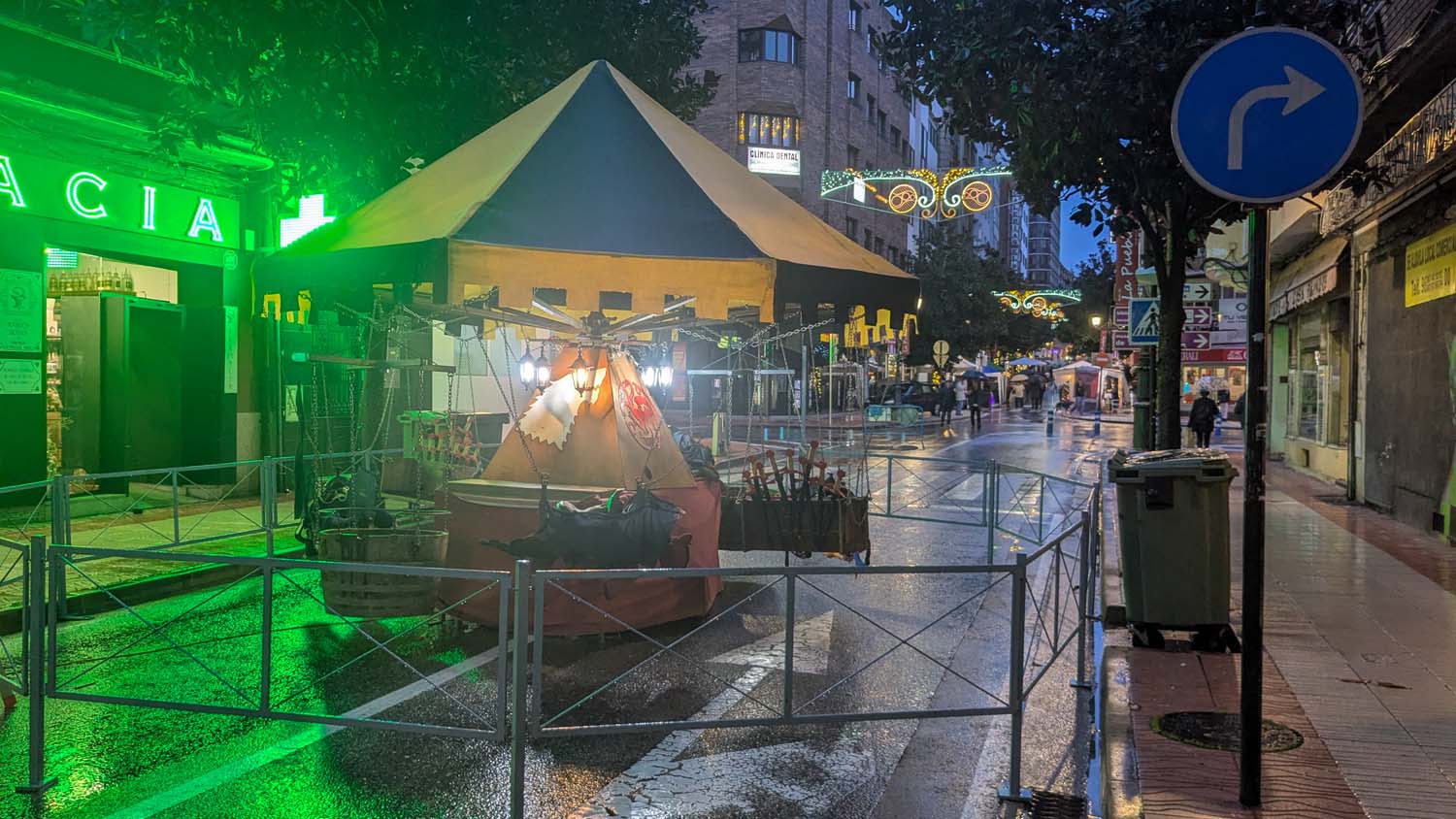 Fiesta de Navidad en la avenida de La Puebla (10) Fiesta de Navidad en la avenida de La Puebla (10)