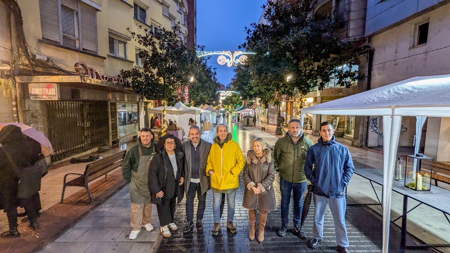 Fiesta de Navidad en la avenida de La Puebla (14) Fiesta de Navidad en la avenida de La Puebla (14)