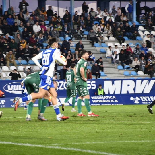 Partido de la primera vuelta entre la Ponferradina y el Arenteiro Partido de la primera vuelta entre la Ponferradina y el Arenteiro