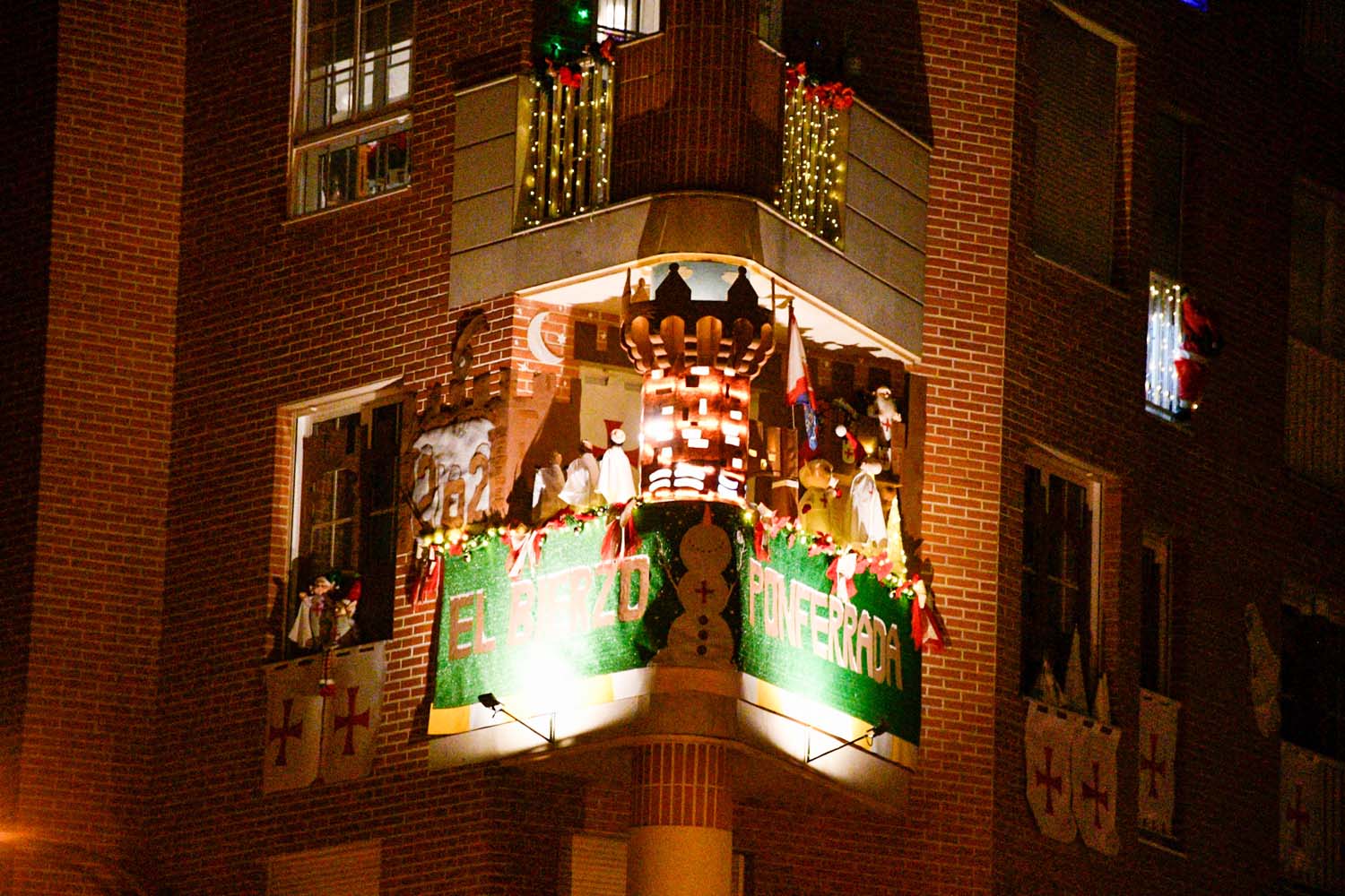 Balcon Navideño Templario(5) Balcon Navideño Templario(5)