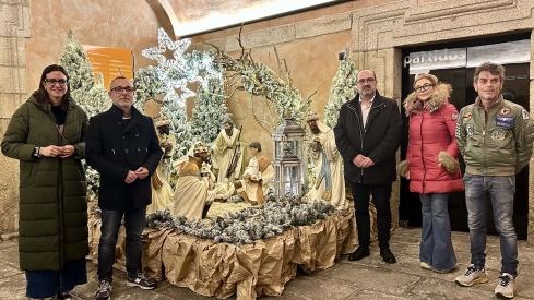 Ponferrada dedica el Belén del Ayuntamiento a la memoria de Manuel Cachafeiro Ponferrada dedica el Belén del Ayuntamiento a la memoria de Manuel Cachafeiro