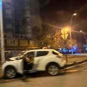 Impacto contra una farola en la Avenida del Ferrocarril