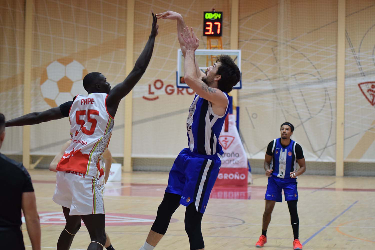 Derrota del Clínica Ponferrada en Logroño