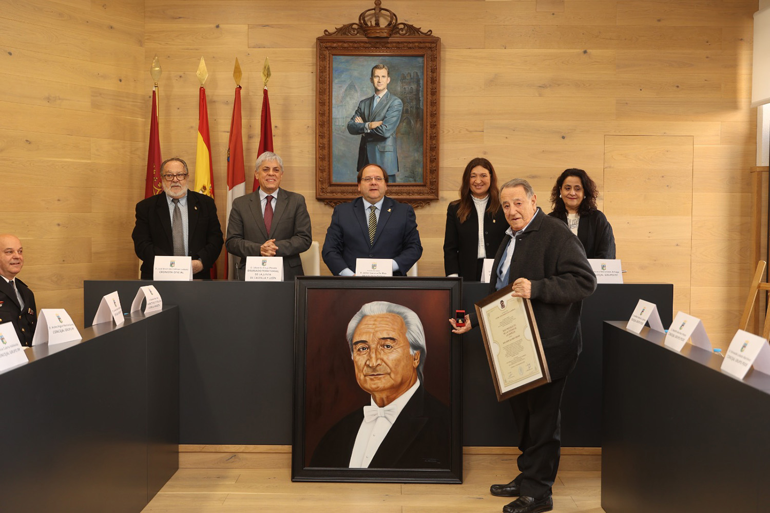 ICAL. Homenaje a Odón Alonso Ordás y su proclamación como Hijo Predilecto en el centenario de su nacimiento, en La Bañeza (León) ICAL. Homenaje a Odón Alonso Ordás y su proclamación como Hijo Predilecto en el centenario de su nacimiento, en La Bañeza (León)