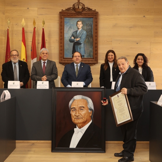 ICAL. Homenaje a Odón Alonso Ordás y su proclamación como Hijo Predilecto en el centenario de su nacimiento, en La Bañeza (León) ICAL. Homenaje a Odón Alonso Ordás y su proclamación como Hijo Predilecto en el centenario de su nacimiento, en La Bañeza (León)