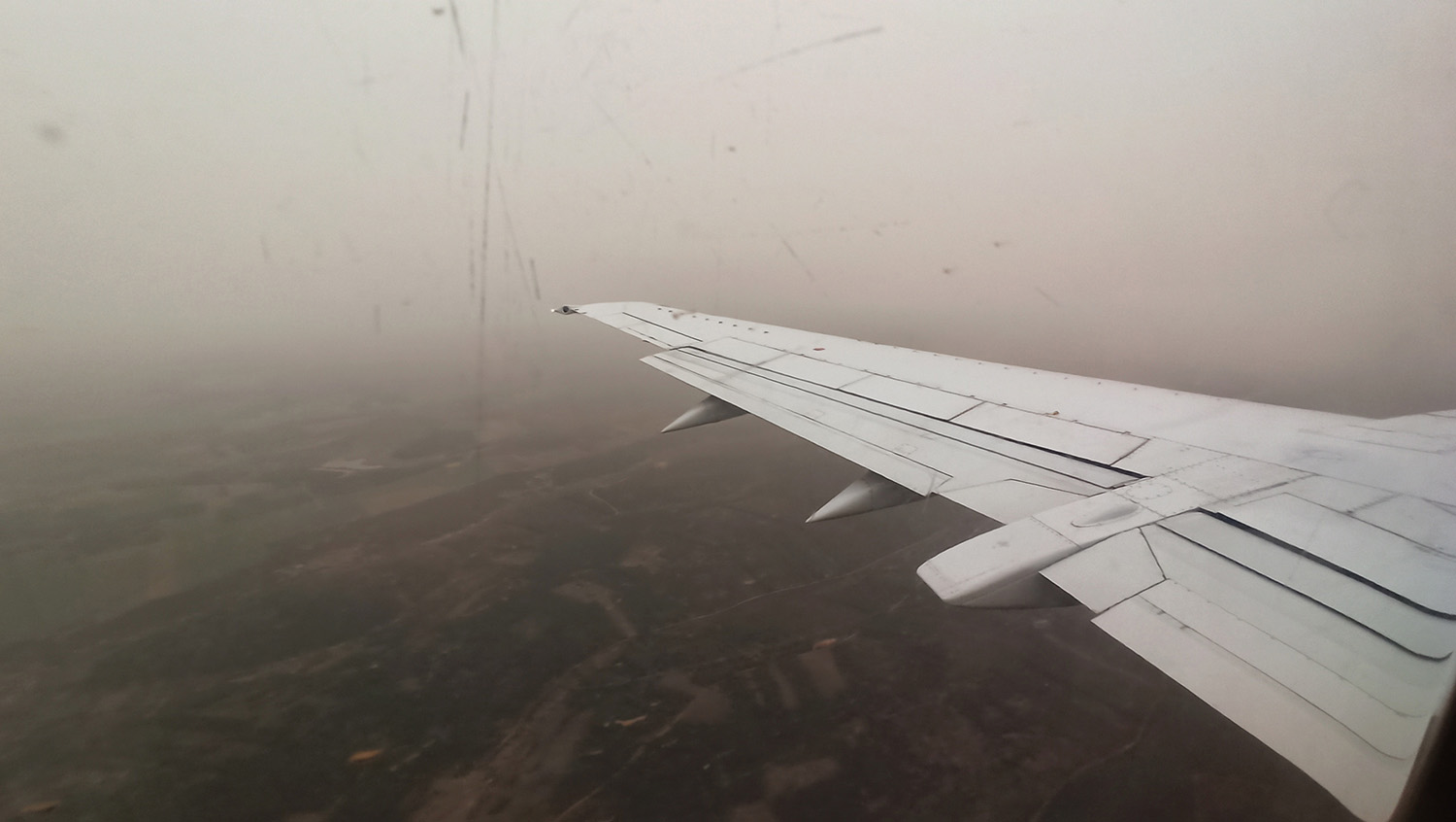 Niebla en el aeropuerto de León Niebla en el aeropuerto de León