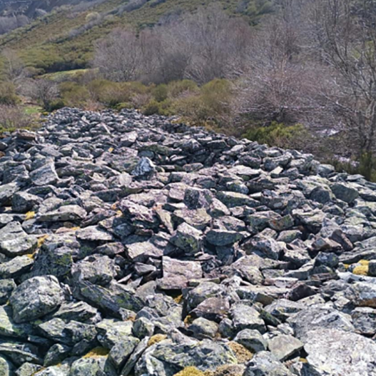 Las Médulas se 'expanden': Un nuevo hallazgo arqueológico amplía el catálogo de minas de oro conocidas Las Médulas se 'expanden': Un nuevo hallazgo arqueológico amplía el catálogo de minas de oro conocidas