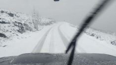 Nevada en el Alto de la Cruz, carretera de Peñalba de Santiago Nevada en el Alto de la Cruz, carretera de Peñalba de Santiago
