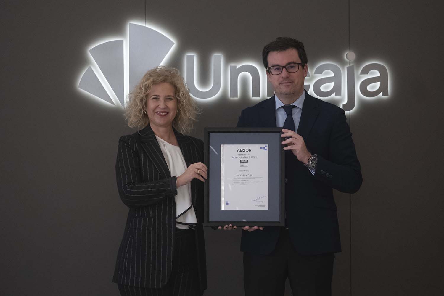 Unicaja, primera entidad financiera cotizada española en obtener la certificación Aenor en igualdad de género Unicaja, primera entidad financiera cotizada española en obtener la certificación Aenor en igualdad de género