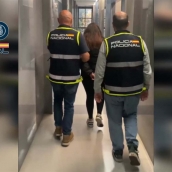 Dos detenidos en Ponferrada por estafar y extorsionar a un vecino de Ourense tras una cita falsa Dos detenidos en Ponferrada por estafar y extorsionar a un vecino de Ourense tras una cita falsa