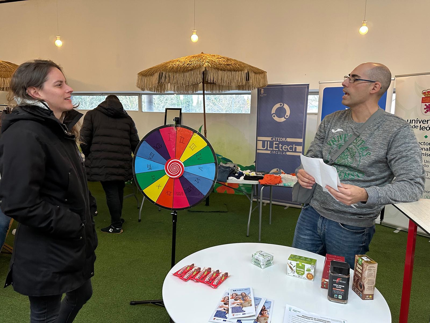 Mercadillo de segunda mano en el Campus de Ponferrada 5 Mercadillo de segunda mano en el Campus de Ponferrada 5