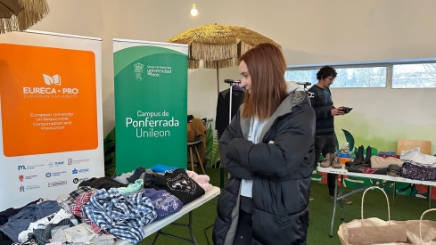 Mercadillo de segunda mano en el Campus de Ponferrada 