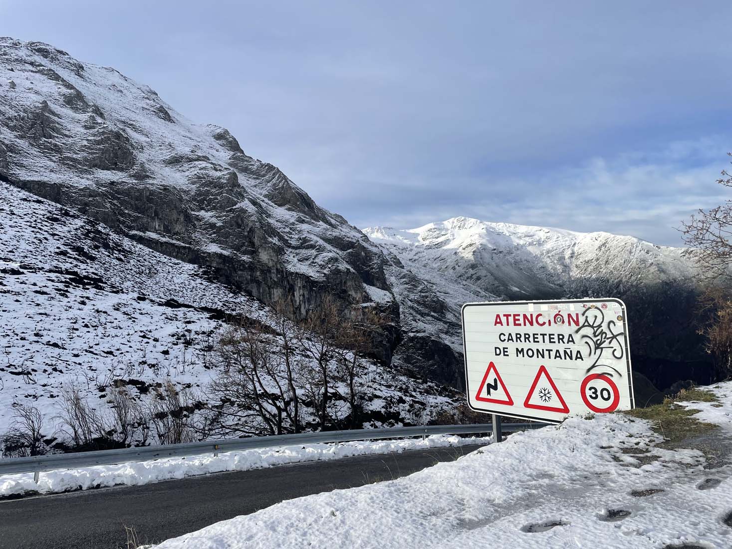 Nieve en el Alto de la Cruz 