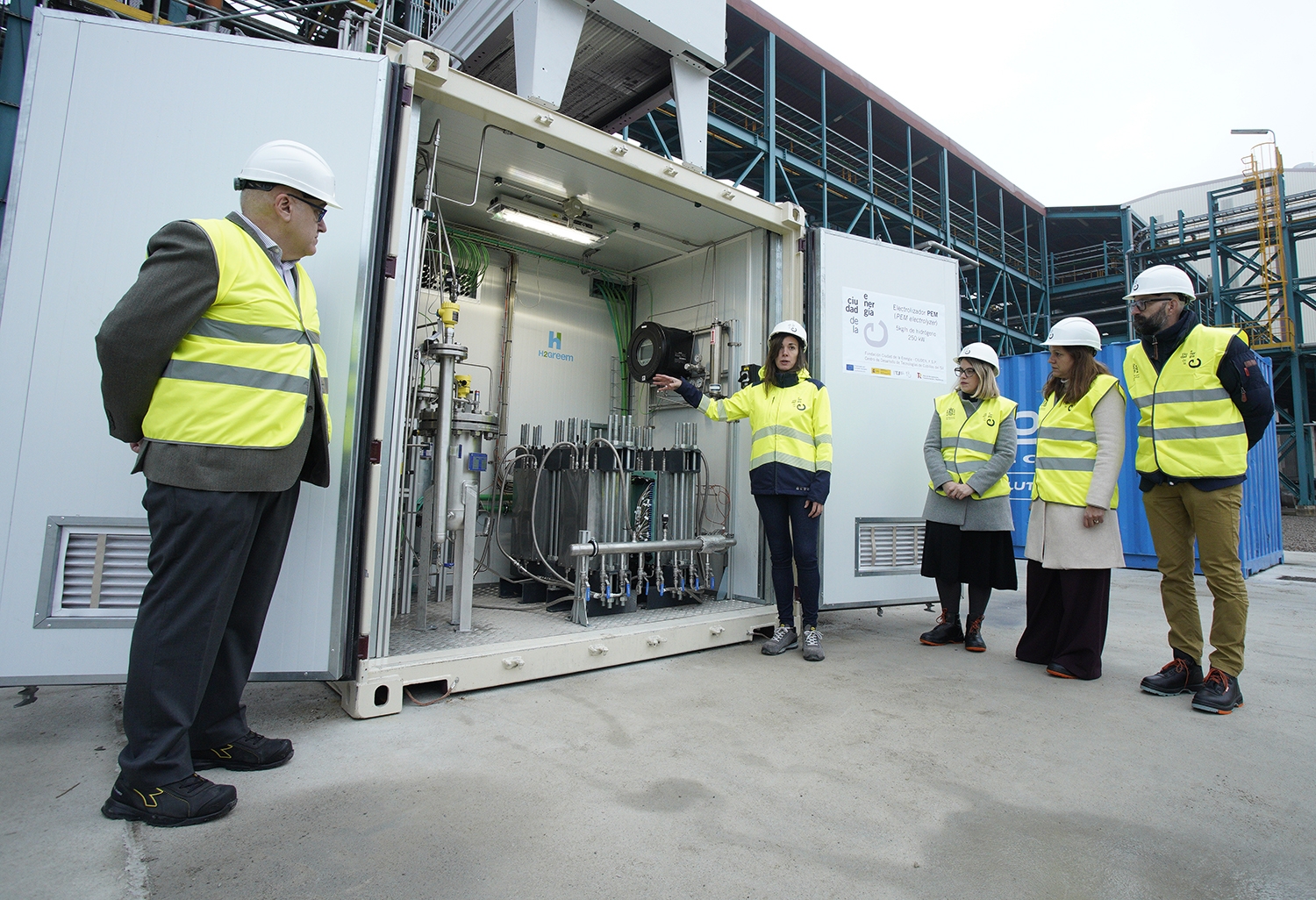 César Sánchez / ICAL . Ciuden presenta el electrolizador de membrana polimérica César Sánchez / ICAL . Ciuden presenta el electrolizador de membrana polimérica