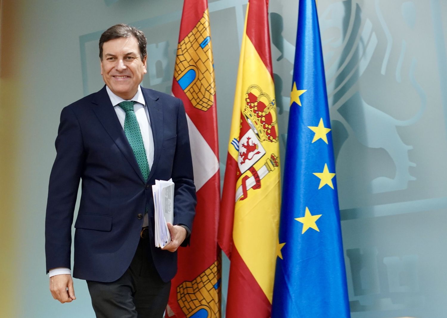 El consejero de Economía y Hacienda y portavoz, Carlos Fernández Carriedo, comparece en rueda de prensa posterior al Consejo de Gobierno | Miriam Chacón / ICAL El consejero de Economía y Hacienda y portavoz, Carlos Fernández Carriedo, comparece en rueda de prensa posterior al Consejo de Gobierno | Miriam Chacón / ICAL