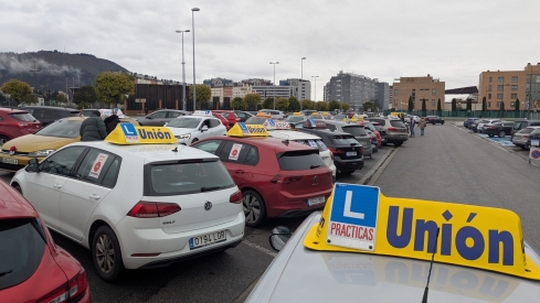 Manifestación de las Autoescuelas en Ponferrada (5)