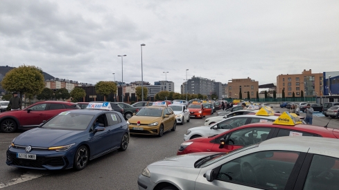 Manifestación de las Autoescuelas en Ponferrada (10)