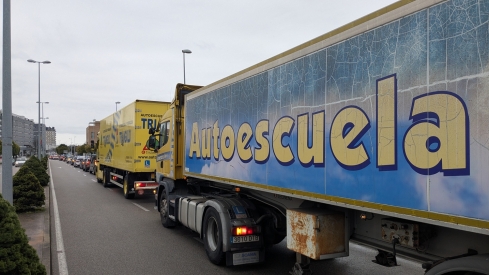 Manifestación de las Autoescuelas en Ponferrada (21)