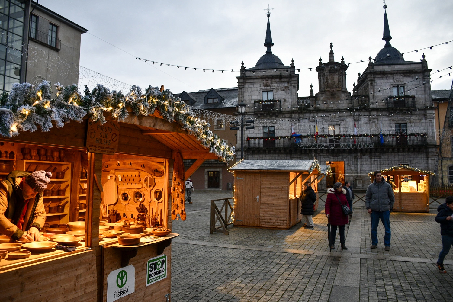 Mercado navideño de Ponferrada Mercado navideño de Ponferrada