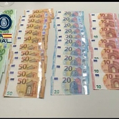 Un ciudadano devuelve casi 5.000 euros encontrados en la calle
