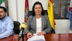 Rueda de prensa del equipo de gobierno de Cacabelos. Irene González, alcaldesa