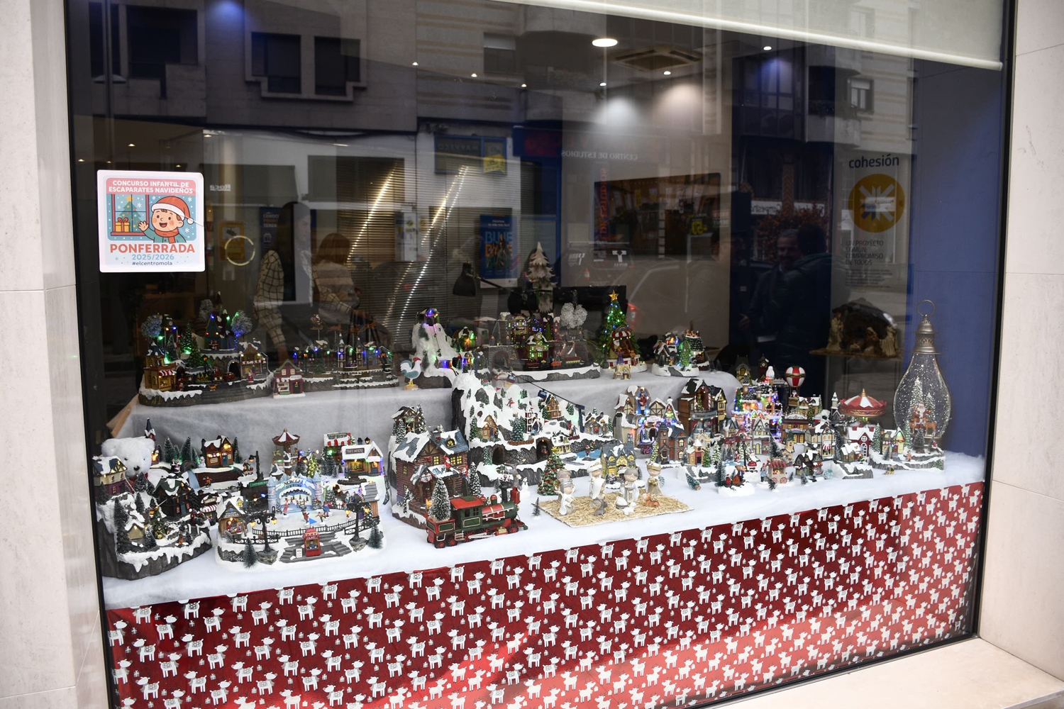 Premio de escaparates de El Centro Mola (9)